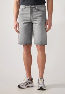 CONX Pantalones Cortos de Mezclilla para Hombre, 100% Algodón, Transpirables, de Cintura Media, Rotos, Rectos, Última Moda, Estilo Urbano, Lavado Claro - Product Image 2