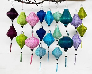 Faroles de Bambú Hechos a Mano, de Colores Variados, Forma de Diamante, Pintados a Mano, Ecológicos, 35 cm, Decoración para Bodas y Patios - Product Image 1
