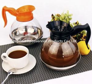 Verseuses à café et thé en plastique (PC) de 64 oz, avec poignée en plastique, écologiques, pour la restauration Henry - Product Image 3