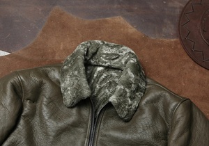 Veste en cuir véritable pour homme, en cuir de vachette pleine fleur brossé, style vintage années 1930, avec fausse fourrure à l'intérieur, veste en cuir d'hiver pour homme - Product Image 6