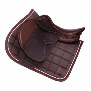 Tapis de selle pour cheval de haute qualité, style tendance, fabriqué au Pakistan, best-seller, très demandé. - Product Image 2