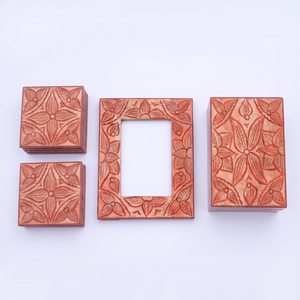 Juego de Posavasos con Patrón Floral Tallado en Madera Natural y Azul, Hecho a Mano, Personalizado, OEM, ODM, con Marco de Fotos y Caja de Almacenamiento, Decoración para el Hogar - Product Image 2
