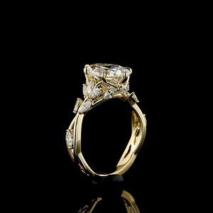 Anillo de compromiso de moissanita en forma de lágrima de 2 quilates con piedra lateral marquesa certificada por IGI, banda retorcida chapada en oro de 14 quilates, anillo de boda. - Product Image 4