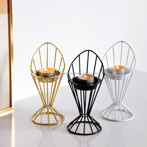 Bougeoir en métal de style minimaliste moderne avec fil de fer Décoratif Bougeoir à bougie chauffe-plat Bougeoir décoratif - Product Image 5