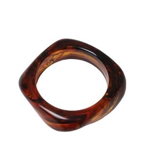 Prix de gros Porte-serviette en résine Anneaux de serviette décoratifs uniques pour la décoration de table de fête de mariage - Product Image 1