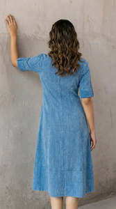 Vestido Largo Clásico de Mezclilla Azul para Mujer - Product Image 3