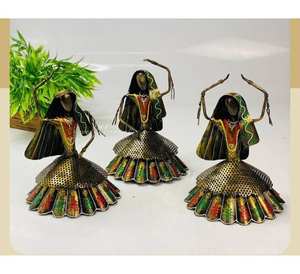 Marco de pared horizontal de hierro fundido hecho a mano con diseño musical Marwari moderno, multicolor y de aspecto tradicional para bodas - Product Image 1