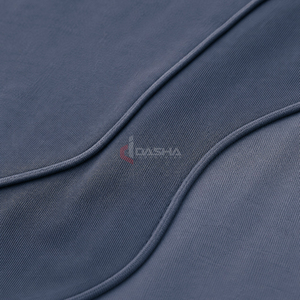T-shirt unisexe épais à empiècements, personnalisable avec logo en silicone, style streetwear décontracté, vente en gros OEM directe usine - Product Image 5