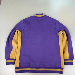 Vêtements grecs pour veste universitaire en laine standard avec broderie sur le devant |   Manches longues avec fermeture à boutons en corne pour l'hiver - Product Image 2