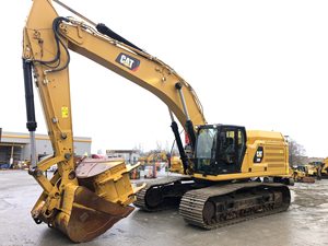 รถขุดตีนตะขาบ Caterpillar รุ่น 349 ปี 2023 มือสอง น้ำหนัก 22 ตัน พร้อมปั๊มไฮดรอลิก เกียร์ แบริ่ง สำหรับงานเหมือง ก่อสร้าง งานดินดิบ ประเทศเบลเยียม - Product Image 3