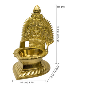 Lakshmi Arch Deepam en laiton, grande lampe à huile traditionnelle artisanale pour la décoration de la Pooja - Product Image 2