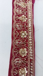 ลูกปัดมุกสีทองอร่ามลายดอกไม้สุดหรูหรา โรแมนติก เป็นมิตรกับสิ่งแวดล้อม ตกแต่งด้วยผ้าลูกไม้ปักลายตาข่ายโพลีเอสเตอร์ 100% จาก JK Creation - Product Image 2