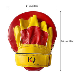 High Quality Leather Curved <b>Focus</b> <b>Pads</b> with Adjustable Wrist Strap and Breathable Inner Lining for Coaches - Product Image 6