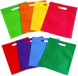 Upgraded D-cut Bags Custom Color Silk Screen Printing Heat Seal Bag PP Non - Woven Bag In <b>Plastic</b> <b>Packaging</b> OEM/ODM In Vietnam - Product Image 6