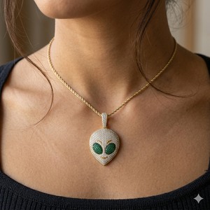 SHRAMAN DIAMOND Collier Pendentif Tendance en Argent 925 Plaqué Rhodium avec Diamant Moissanite Visage d'Alien de Dessin Animé Personnalisé pour Fêtes d'Halloween - Product Image 3