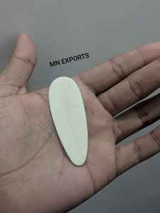 Colliers pendentifs artisanaux en os par MN EXPORTS - Product Image 5