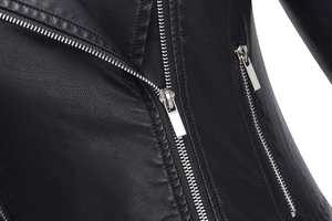 แจ็คเก็ตหนังผู้หญิงดีไซน์ใหม่ ไซส์ใหญ่ ทรงเข้ารูป ซิปหน้า เสื้อแจ็คเก็ตมอเตอร์ไซค์ น้ำหนักเบา สีดำล้วน - Product Image 5