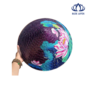 Chapeau vietnamien en gourde sculptée de haute qualité et unique |   Souvenir écologique naturel pour la décoration intérieure et la photographie - Product Image 1