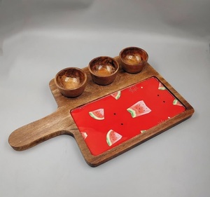 Plato de servir rústico de madera con juego de mini tazones personalizado para servir alimentos, postres y frutos secos al mejor precio. - Product Image 1