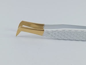 Pinzas Profesionales para Extensión de Pestañas con Diseño de Diamante Blanco, Punta Curva Dorada de Alta Precisión, Pinzas para Aislamiento de Pestañas - Product Image 4