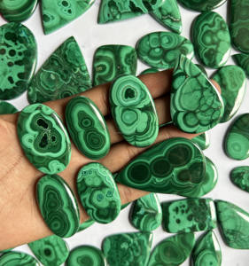 Vente en gros ARHAN GEMS Cabochon en pierre de malachite naturelle gemmes semi-précieuses vertes en vrac mélange lisse forme taille libre 100g quantité minimale de commande bricolage - Product Image 3