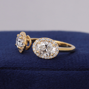 แหวนหมั้นเพชรทรงรี 2 กะรัต แบบโอวัลคัท ประดับเพชรรอบวงสองเม็ด ทองคำขาว 14k พร้อมใบรับรอง IGI - Product Image 3
