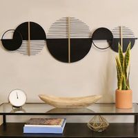 Arte Mural Metálico Artístico Moderno con Estructura Audaz que Realza el Estilo Urbano, Decoración de Pared para el Hogar