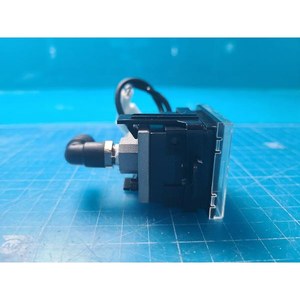 Sensor de Presión de Vacío Digital KEYENCE AP-33A Usado Como Está, Piezas de Equipos de Semiconductores Legados - Product Image 6