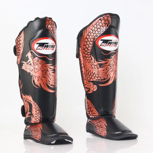 Protector de Espinillas Avanzado para Entrenamiento de Muay Thai y Kickboxing, Diseño Ligero para Máxima Comodidad - Product Image 3