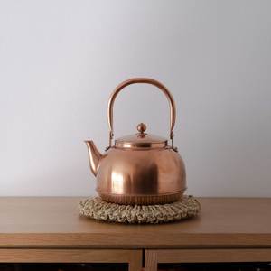 Tetera de Cobre Puro Hecha a Mano de Primera Calidad con Mango de Madera, Hervidor de Agua para Estufa, Tetera Tradicional de Cobre para Uso en el Hogar, Cocina y Hotel - Product Image 5