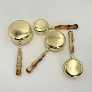 Juego de 4 Utensilios de Cocina, Tazas y Cucharas Medidoras de Acero Inoxidable con Mango de Resina para Ingredientes Secos y Líquidos - Product Image 5