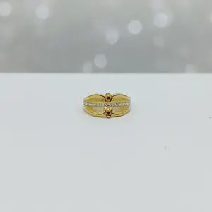Impresionante Anillo Vintage en Tono Oro 22K con Rubí y Piedras Transparentes, Elegante Anillo Retro para Mujer, Ideal para Regalo - Product Image 2