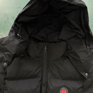 Chaqueta Acolchada Unisex Personalizada de Primera Calidad, Rellena de Plumón, 220g, Cortavientos, con Capucha, Cierre de Cremallera, Corte Regular, Informal, para Invierno - Product Image 5