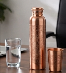 Artisanal <b>Copper</b> Water Bottle With Embossed Design <b>Screw</b>-On Lid Reusable For Daily Hydration Gym Yoga Travel And Outdoor Office - Product Image 4
