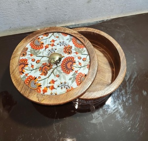 Cacerola Redonda de Cerámica con Diseño Floral Esmaltado, Tapa de Vidrio con Patrón Naranja y Perilla Metálica, Cubierta Duradera para Olla - Product Image 6