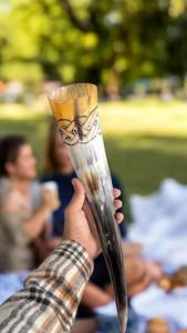 PERFECT ENTERPRISES Chopes à boire en corne de Viking, Verres à shot de bière, Design en laiton, Corne naturelle, Grande tasse à boire | - Product Image 2