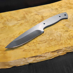 Couteau de chasse et de camping plein air sur mesure en acier Damas à manche en bois, vente en gros, fournisseur OEM en vrac - Product Image 2