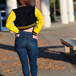 Veste courte universitaire pour femme, style Letterman, noir et jaune, avec manches en similicuir, vêtement d'extérieur décontracté, mode féminine - Product Image 6