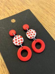 Pendientes de Resina Hechos a Mano al por Mayor para Mujer, Accesorios de Joyería de Moda, Pendientes de Color Personalizado para Boutique, Uso Diario - Product Image 4