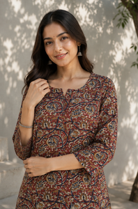 Ensemble Kurta et pantalon en coton imprimé pour femme, motif Paisley marron, col rond, manches trois quarts, coupe droite, tenue ethnique décontractée - Product Image 2