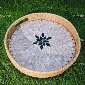 Ensemble de plateaux ronds en rotin incrustés de nacre, artisanat indien Mehfil Noor, aspect haut de gamme, prix abordable pour une utilisation festive - Product Image 5