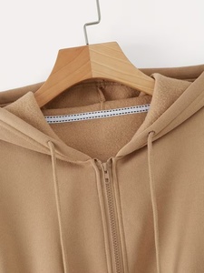 Sudadera Corta para Mujer, Ideal para Uso en Exteriores, con Hermoso Diseño de Letras en Relieve en la Espalda, Estilo Casual para Otoño, 100% Algodón Tejido - Product Image 4