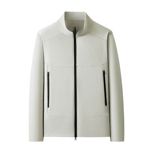 Chaqueta impermeable al por mayor, chaqueta softshell de poliéster de 300 g/m², chaqueta de viaje con logotipo personalizado para marcas de ropa estadounidenses - Product Image 2