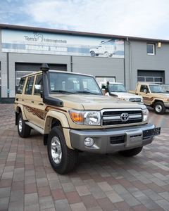 LandCruiser GRJ76 Hardtop VX V6 4X4 2022 USADO - Product Image 1