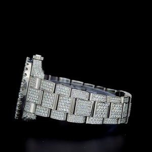 นาฬิกาอัตโนมัติขอบเพชรทรงบิ๊กพอยเตอร์ หน้าปัดแบบอารบิก สีทองคำขาว ประดับเพชรโมอิสซาไนต์ VVS น้ำหนัก 24.5 กะรัต - Product Image 3