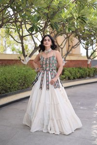 Lehenga Choli 100% coton pour femmes pour les festivals de Navratri à prix de gros, Lehenga glamour - Product Image 5