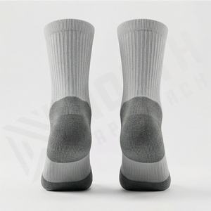 Chaussettes de randonnée pour hommes en gros, rembourrées, mi-mollet, en polyester et coton, pour sports de plein air, respirantes, chaudes, durables, douces, couleurs personnalisables, paires - Product Image 2