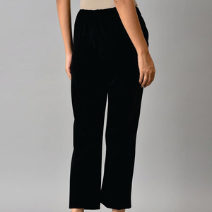Pantalones Culottes Negros para Mujer, Cintura Media, Cierre Elástico, Color Sólido Informal, Largo hasta la Pantorrilla, con Bolsillos, Logotipo en la Pierna Derecha - Product Image 3
