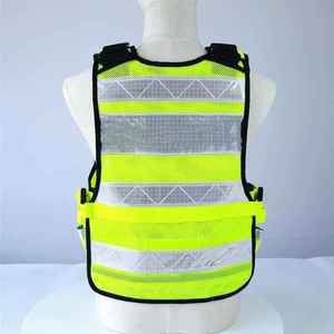 เสื้อกั๊กนิรภัยสะท้อนแสงสีทองสำหรับทุกเพศ ทุกวัย ระบายอากาศได้ดี น้ำหนักเบา ทนทาน ผลิตจากโพลีเอสเตอร์ เหมาะสำหรับทุกฤดูกาล - Product Image 4