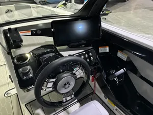 Los Barcos Yamahaas 222XD Más Vendidos del 2026, 3 Años de Garantía, hasta 10 Pasajeros, Listos para Enviar - Product Image 4